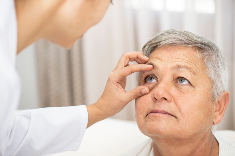 Como cuidar da saúde dos olhos no período mais quente do ano?